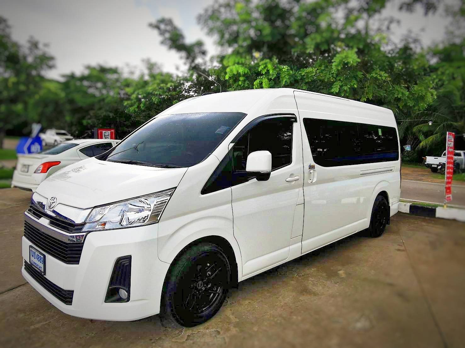 Toyota Commuter VIP